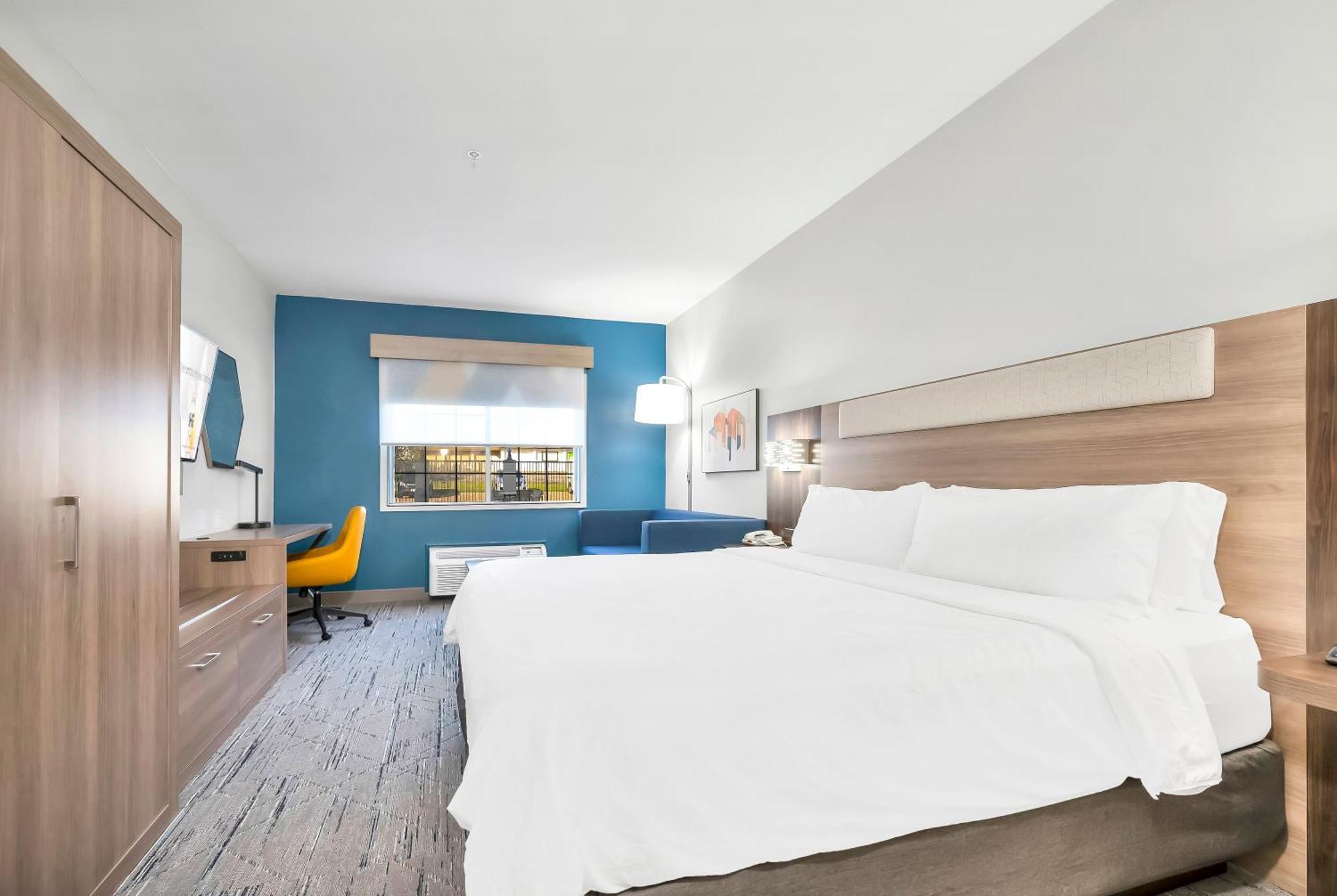 Holiday Inn Express Palestine By Ihg Exterior photo